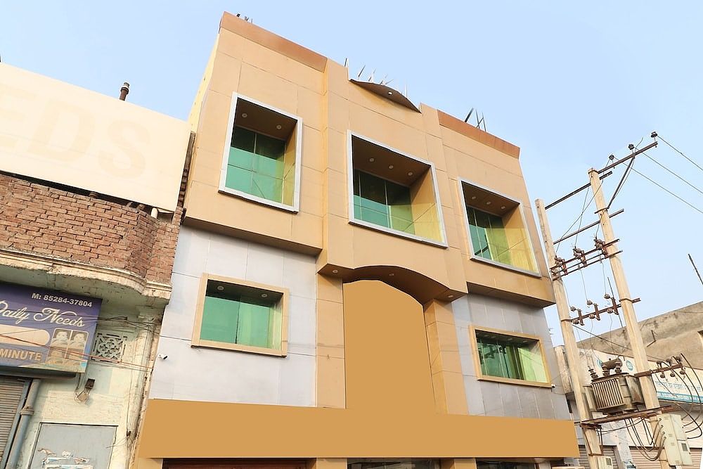 undefined OYO 24326 Ab Hotel 3