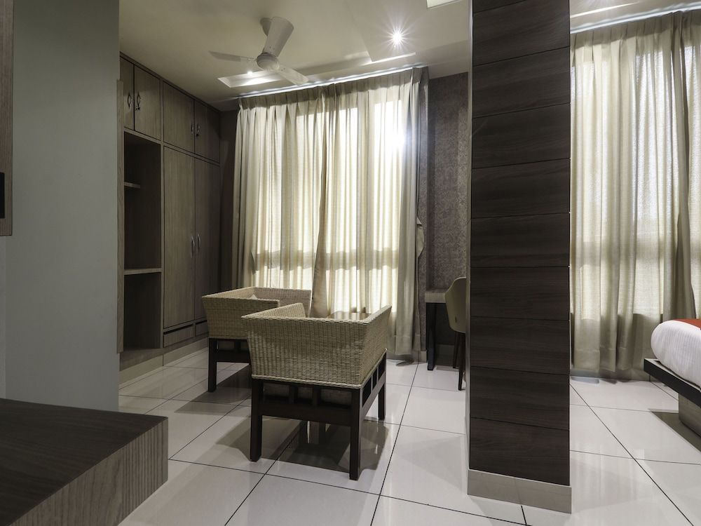 OYO 17016 Galaxy Inn Double or Twin Room 18