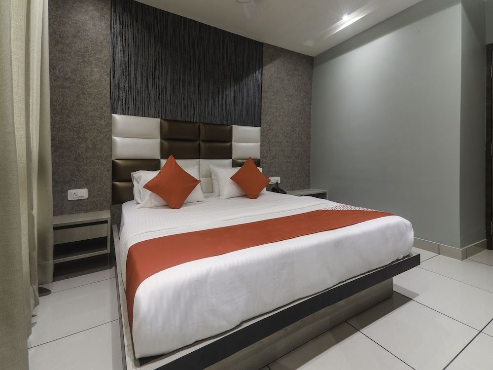 OYO 17016 Galaxy Inn Double or Twin Room 14