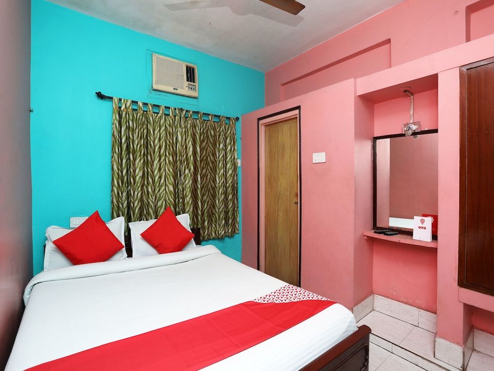 OYO 16600 Ken Guest House 2 Double Room (Saver) 2