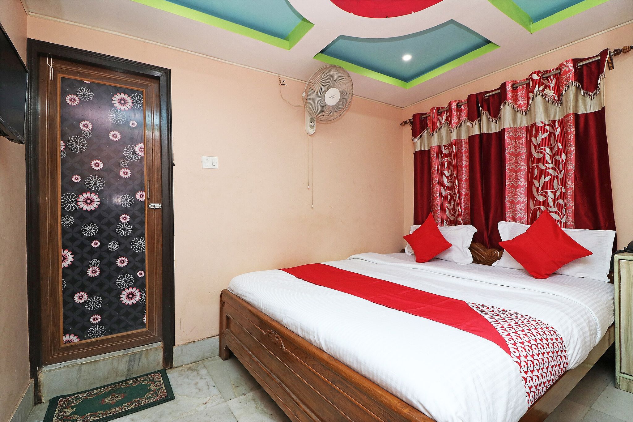 Hotel O by OYO Xpress Inn Classic 11