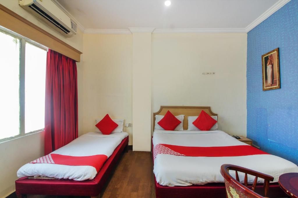 OYO 12237 Luxury Villas Classic Room 11