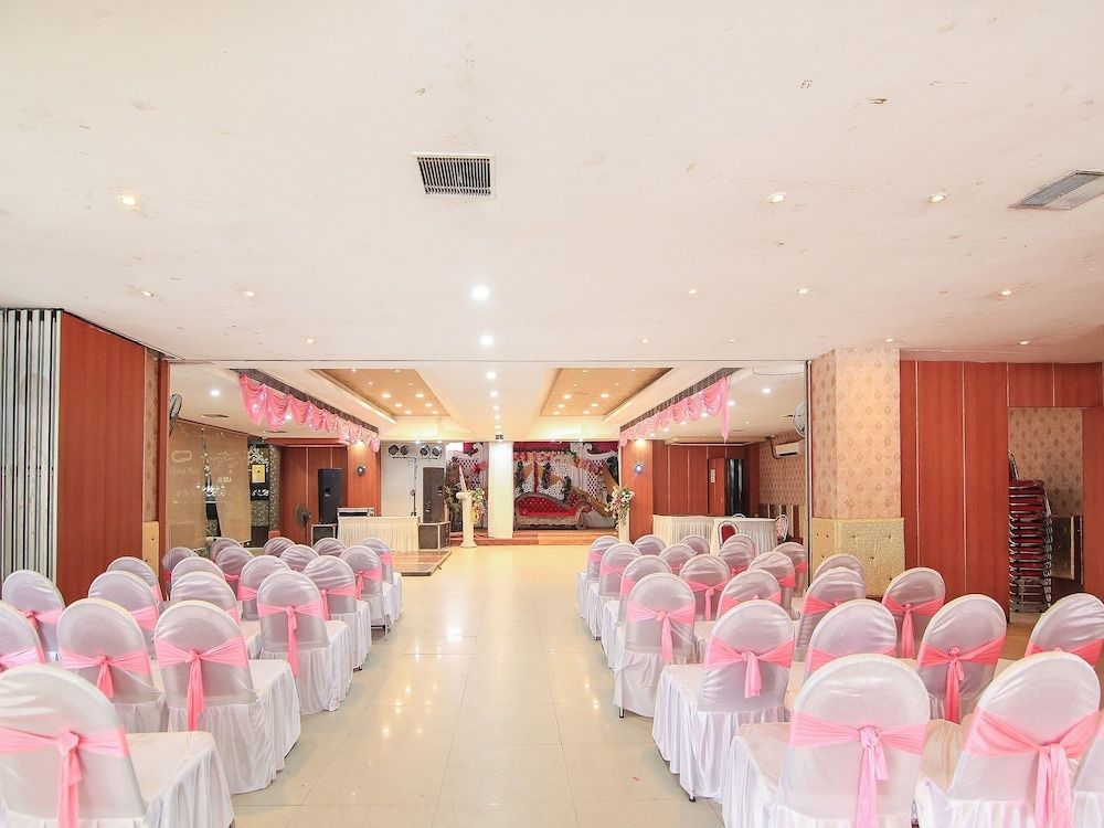 undefined OYO 3683 De Global Park 5