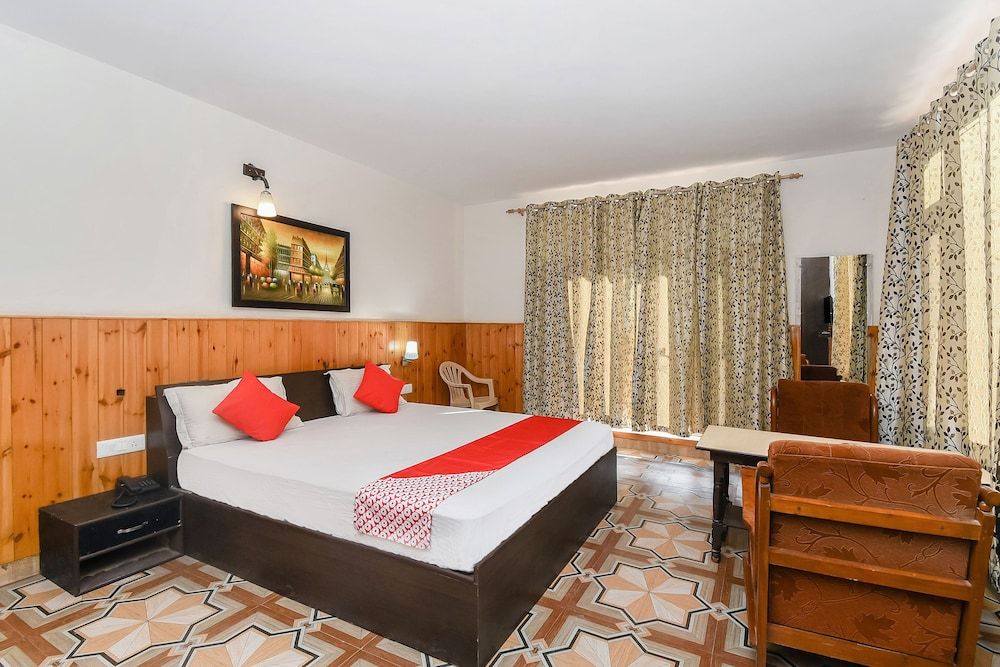 OYO 24046 The Orchid Inn Suite, 1 King Bed 2