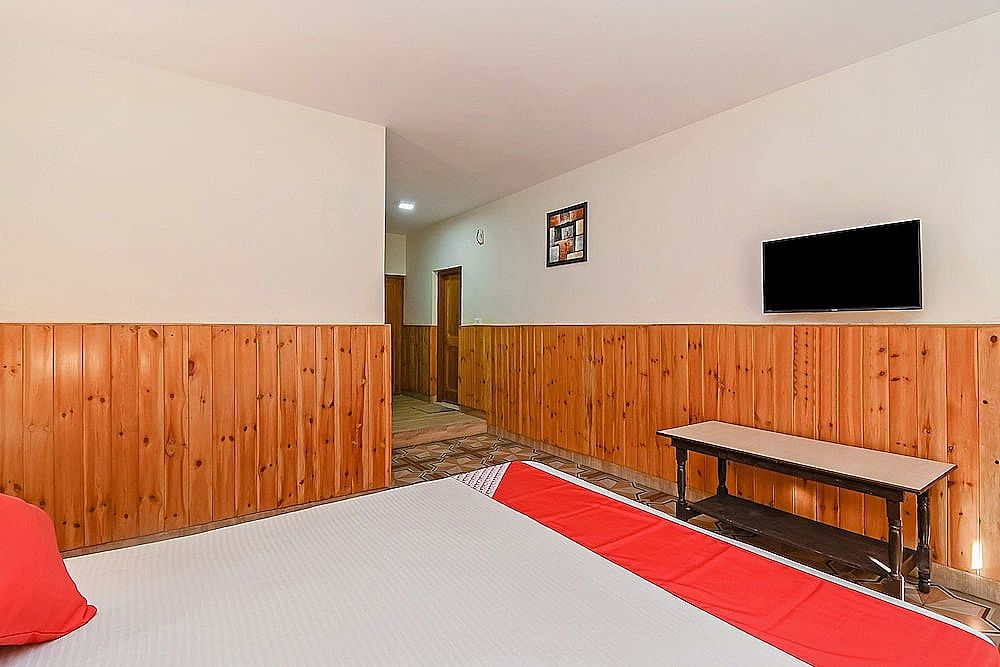 OYO 24046 The Orchid Inn Standard Room 3