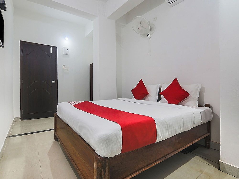 OYO Flagship 15828 Neexotica Double or Twin Room 15