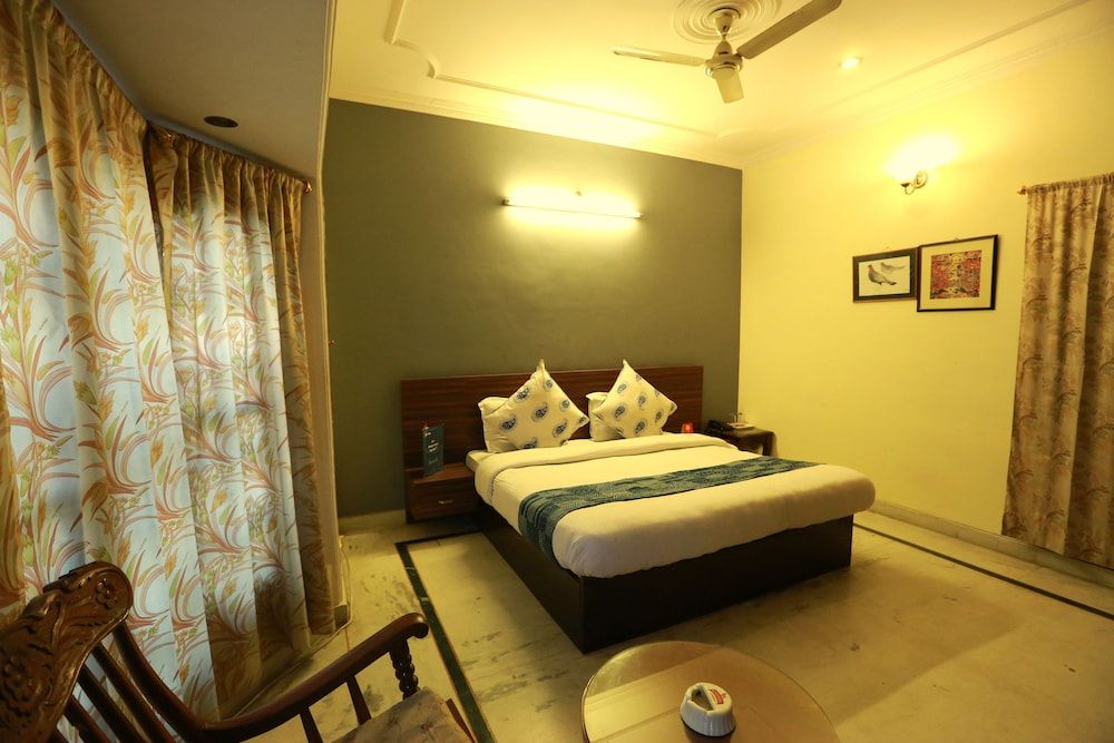 OYO 5634 IVY Stays - Manoj Pandey Chowk Double or Twin Room 2