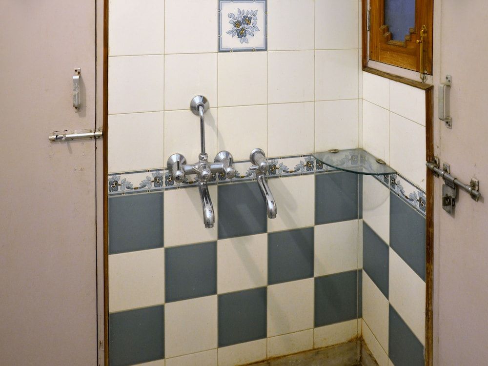 OYO 5634 IVY Stays - Manoj Pandey Chowk Double or Twin Room 15