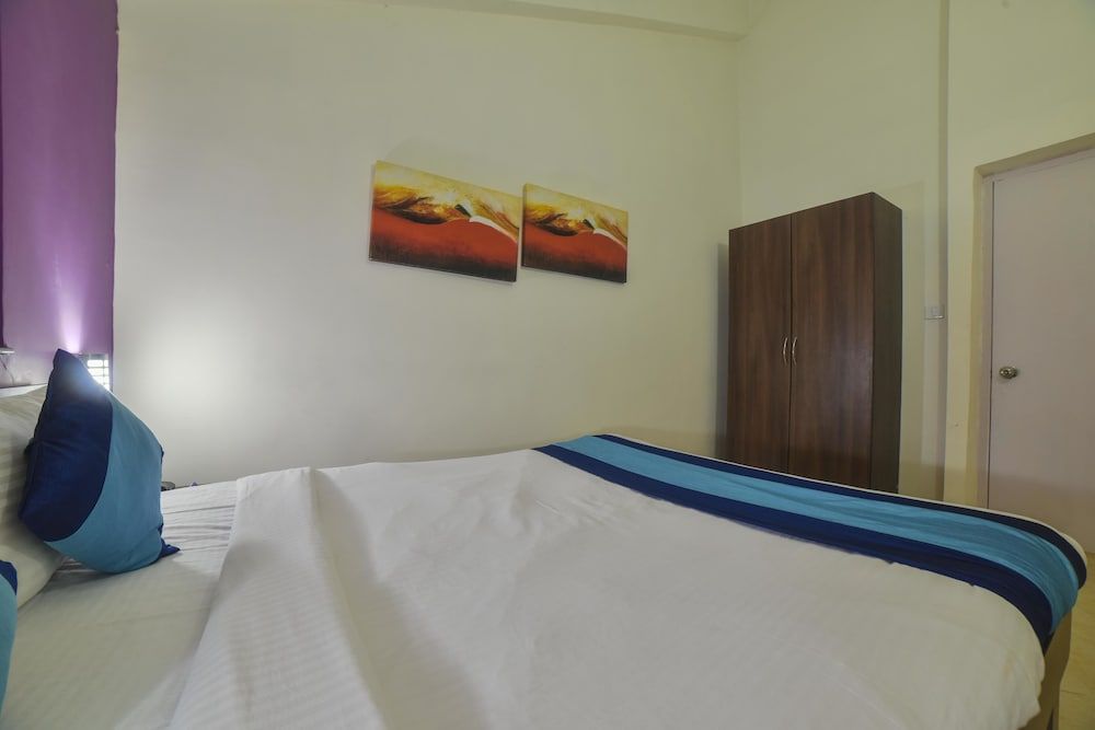 undefined Mint Royale Resort 5