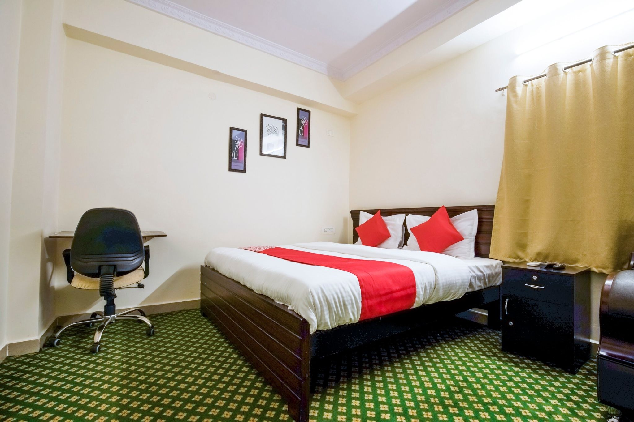 OYO 13162 Swiss Legrand Classic 12