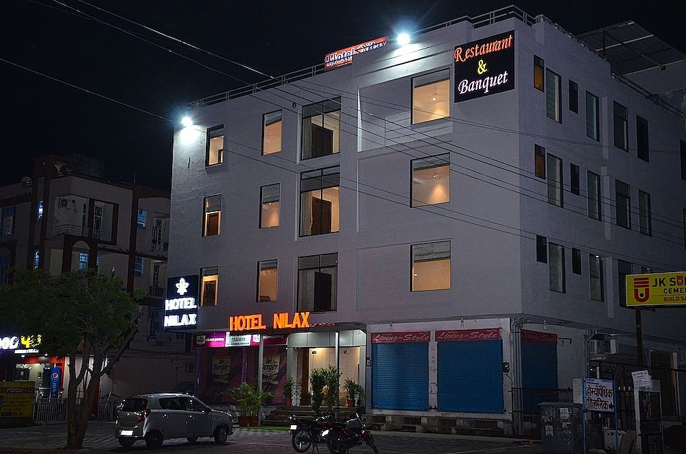 undefined Hotel Nilax 7
