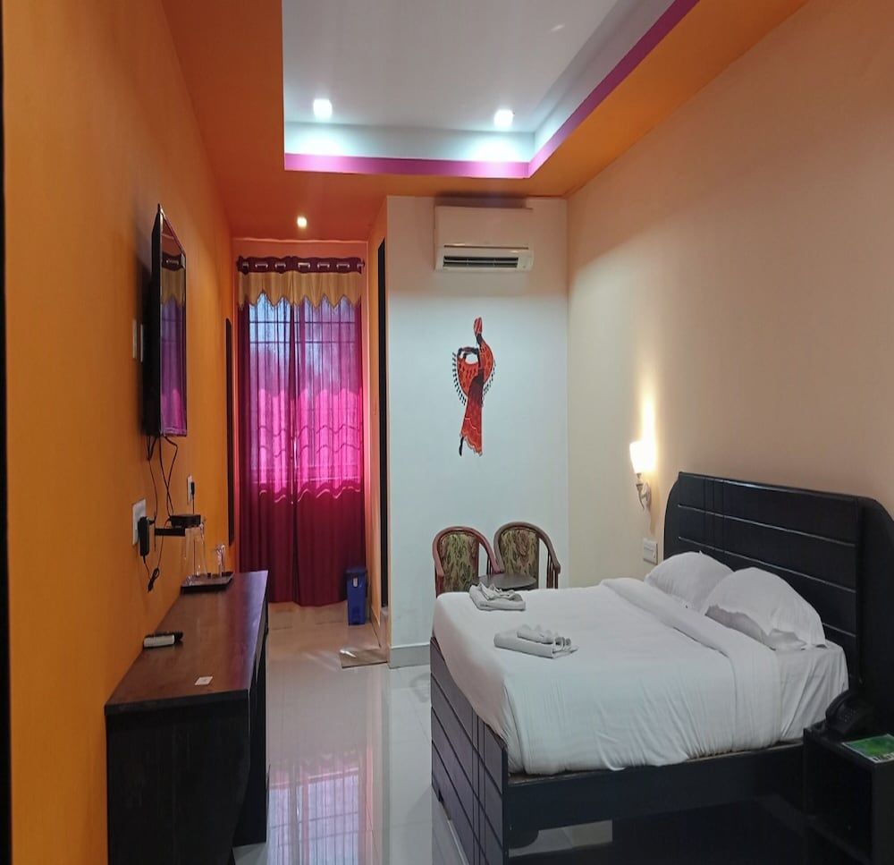 Joe Beach Resort Deluxe Room 2