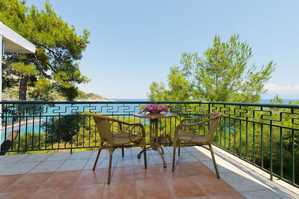 Suite, Sea View