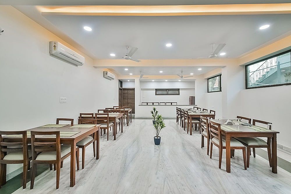 undefined Capital O 40000 The Sejour 10