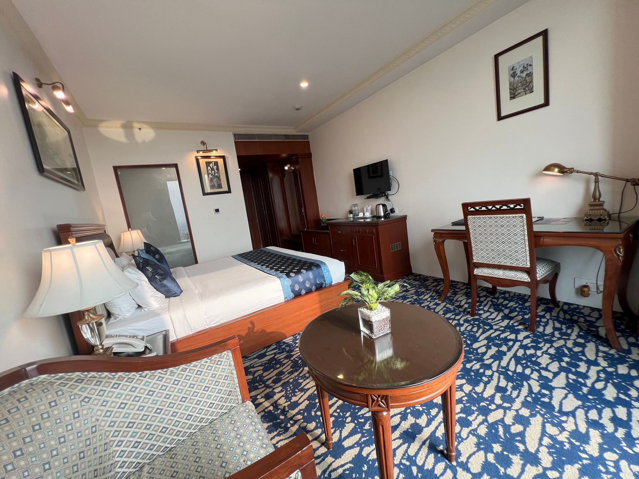 Hotel ROYALE de CASA Luxury Room 4