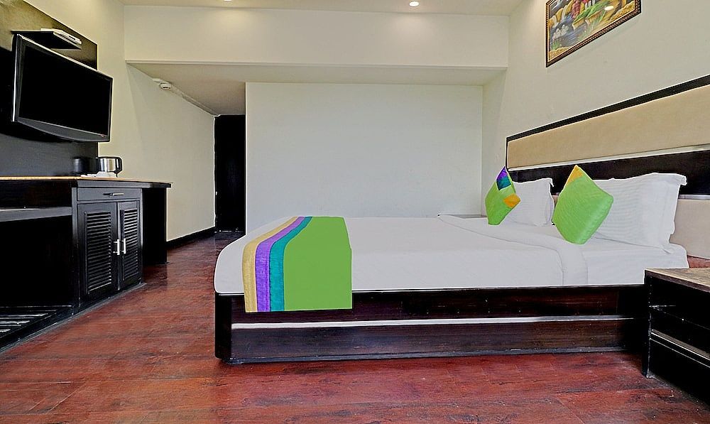 Itsy Hotels Southend Standard Double Room 10