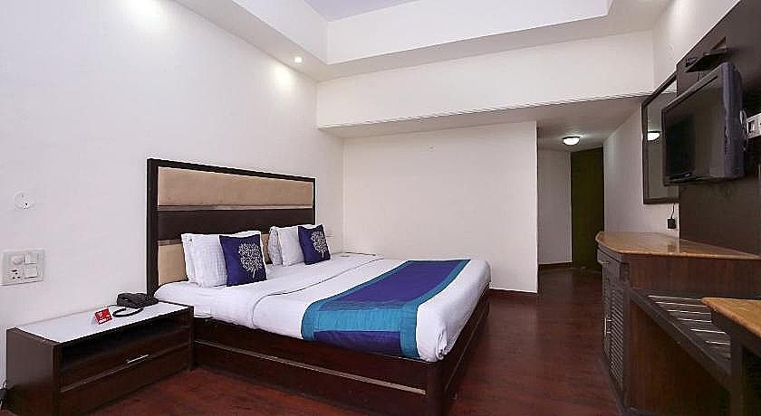 Itsy Hotels Southend Standard Double Room 5