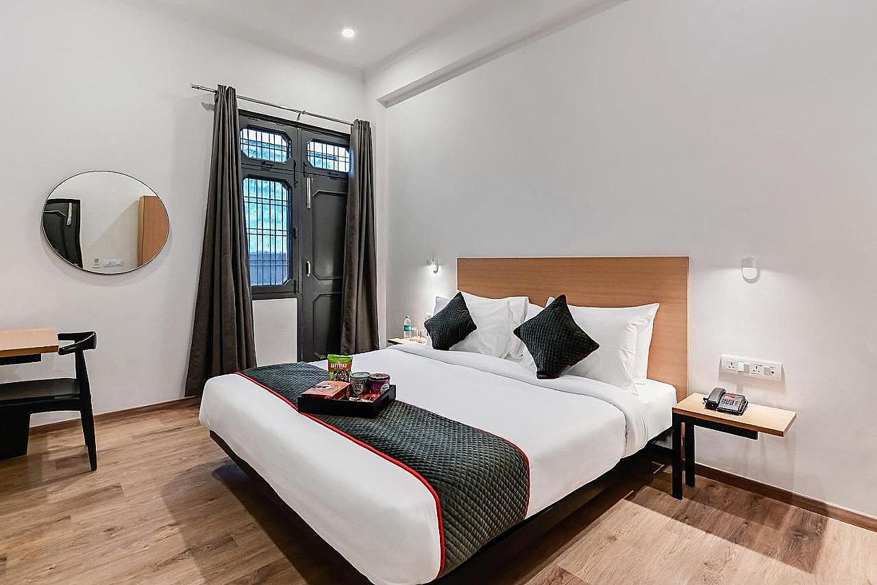 Super Townhouse Vijay Khand Gomti Nagar Deluxe Room 7