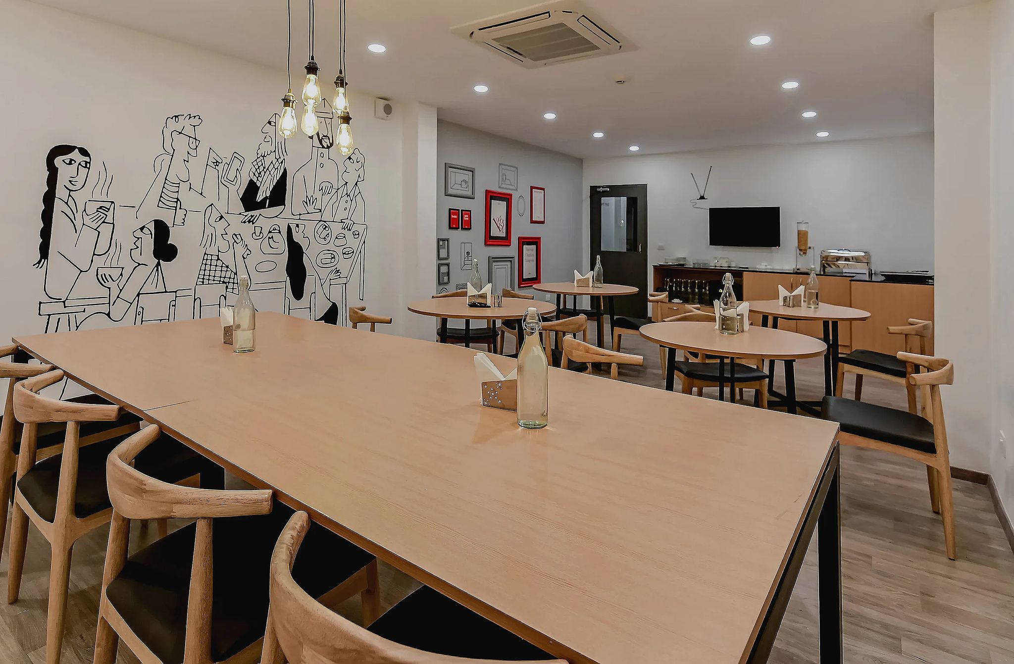 Food & Dining
