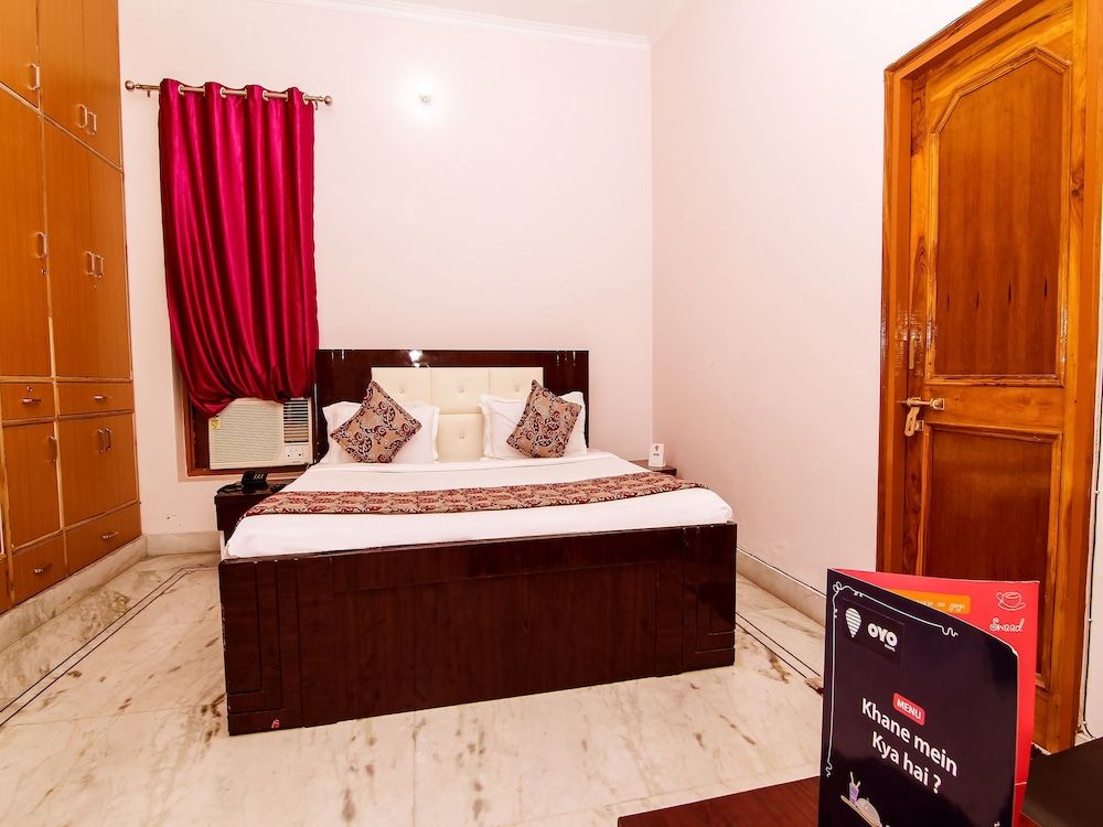 OYO 9008 Hotel JMD Inn Double Room, 1 Queen Bed 6