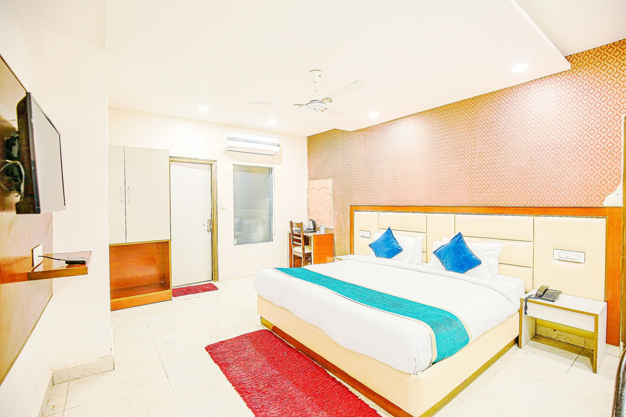 Silky Resort Deluxe Rooms 6