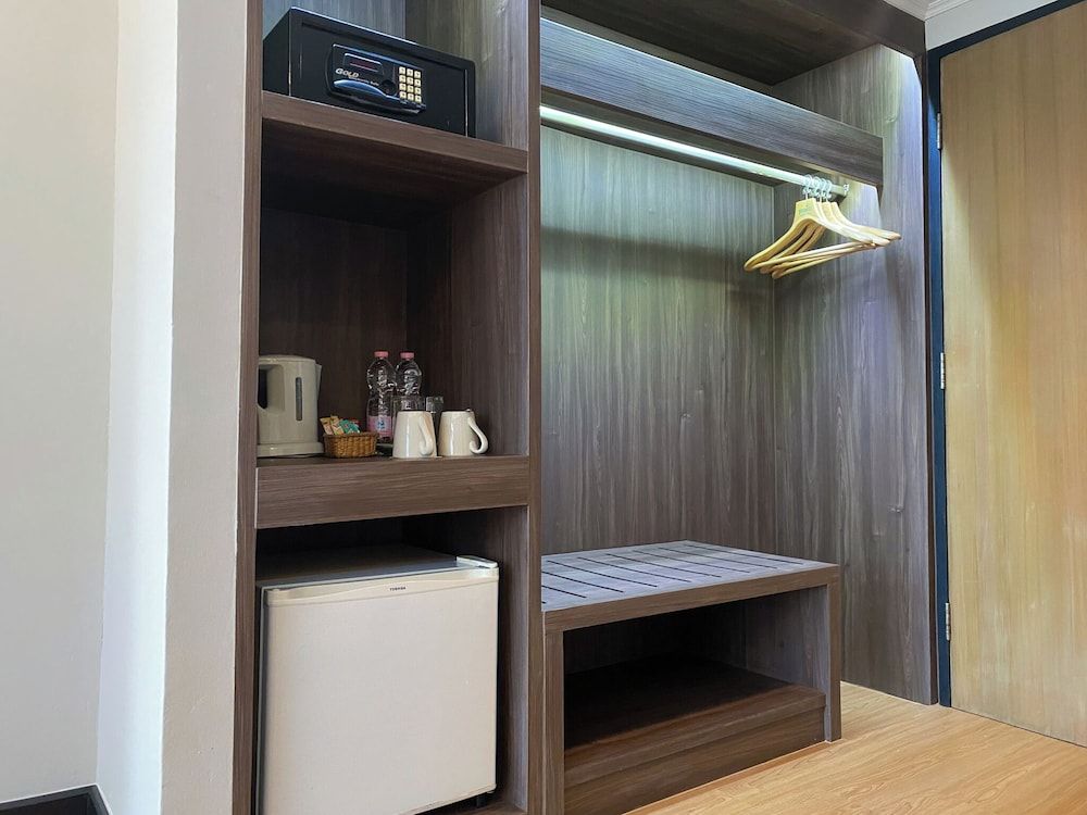 undefined Pinnacle Lumpini Park Hotel 8