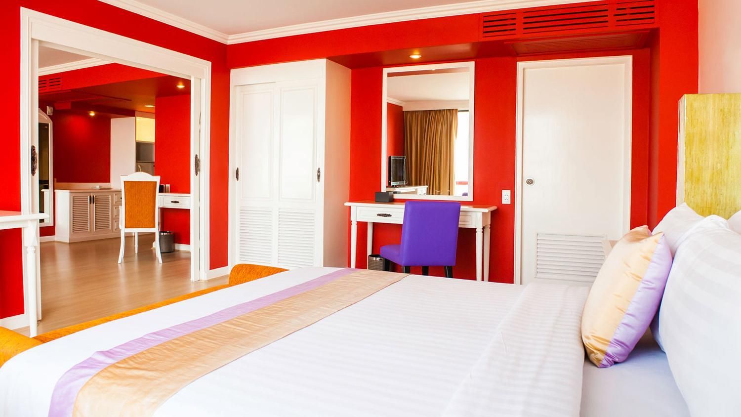 undefined Tongtara Riverview Hotel 4