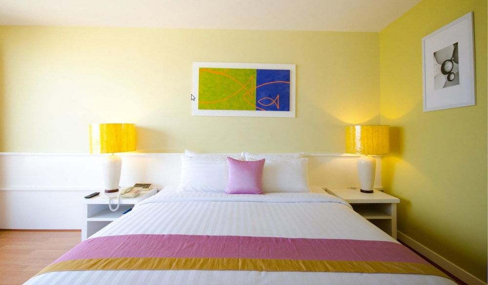 undefined Tongtara Riverview Hotel 8