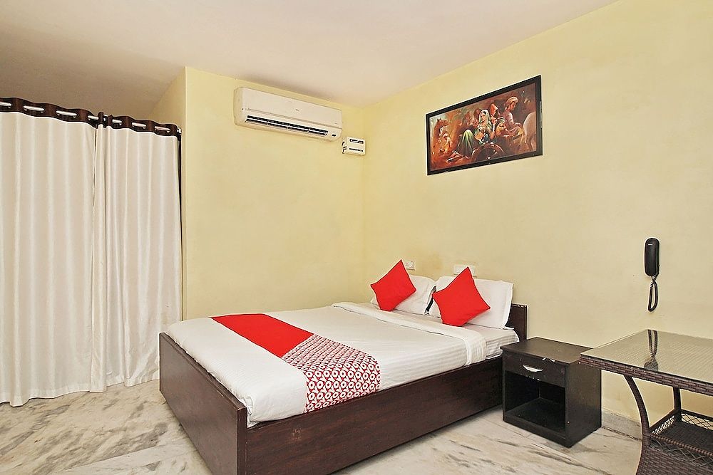 undefined OYO 24605 Grand Season 7