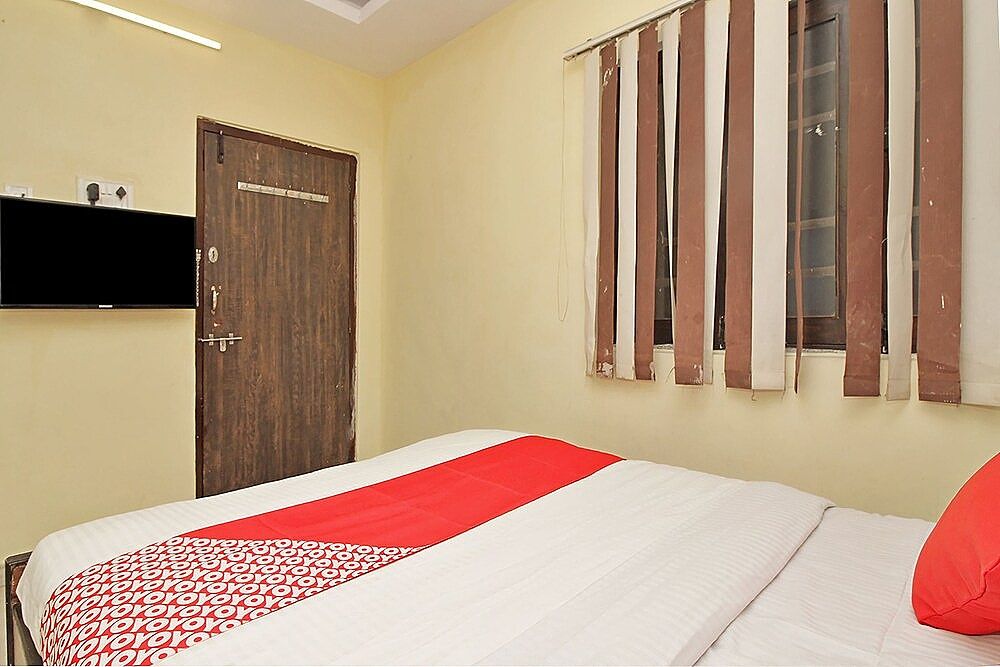 undefined OYO 24605 Grand Season 6