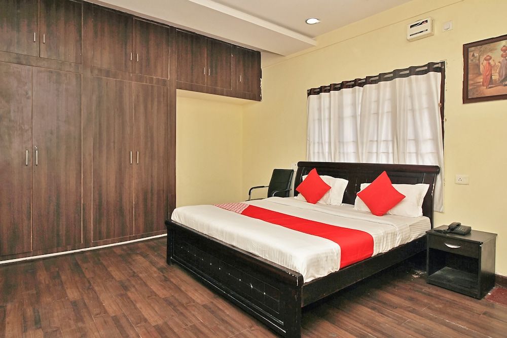 OYO 24605 Grand Season Double or Twin Room 18