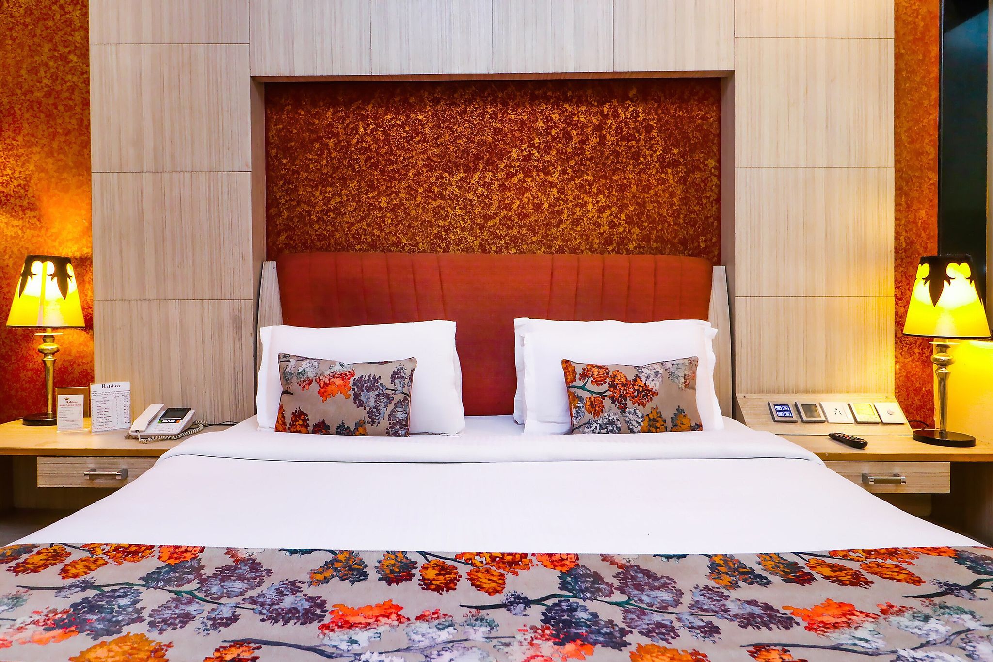 Honeymoon Suite Room