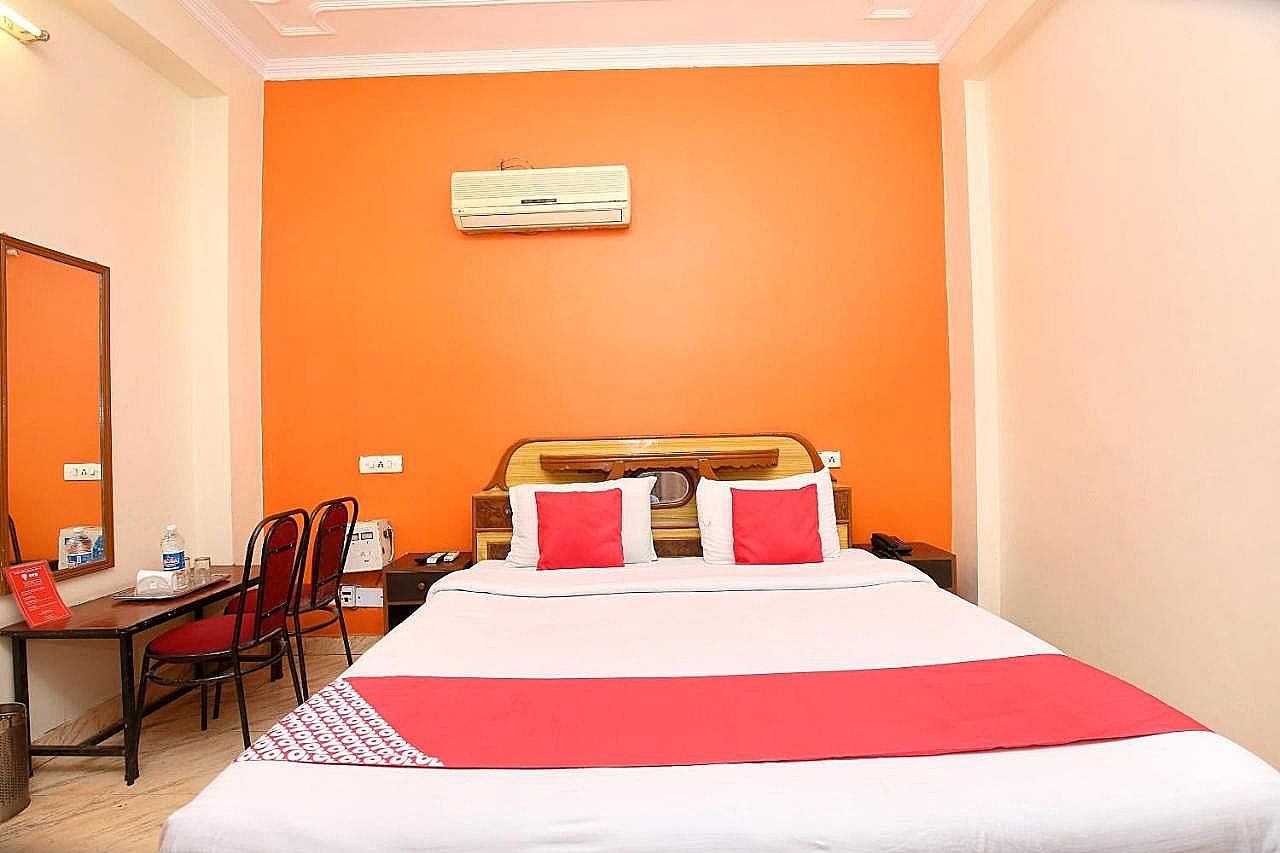 undefined Holiday Classic 4