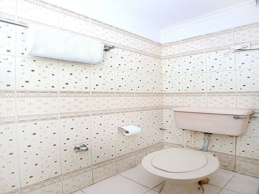 OYO 11371 Hotel M&V Double or Twin Room 15