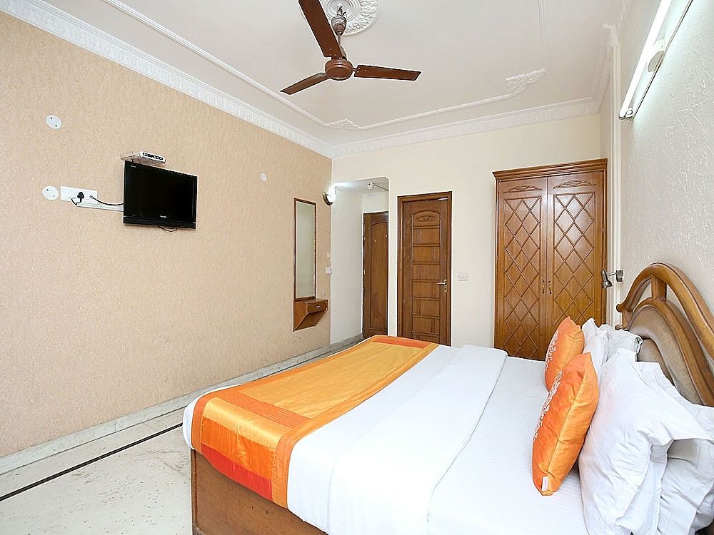 OYO 11371 Hotel M&V Double or Twin Room 13
