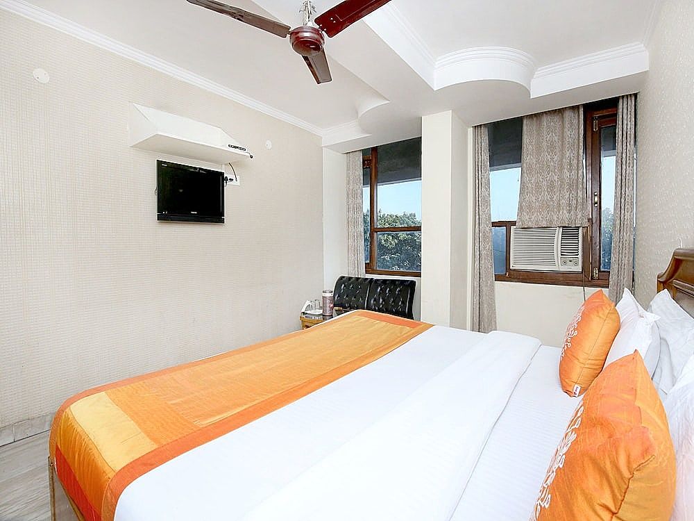 undefined OYO 11371 Hotel M&V