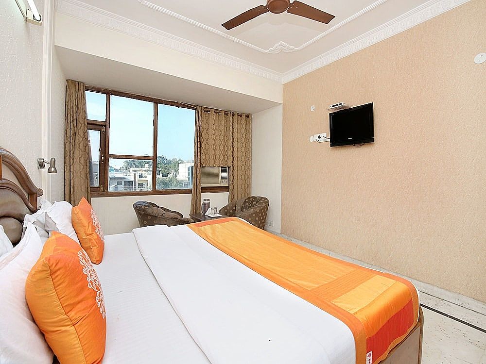 OYO 11371 Hotel M&V Double or Twin Room 5