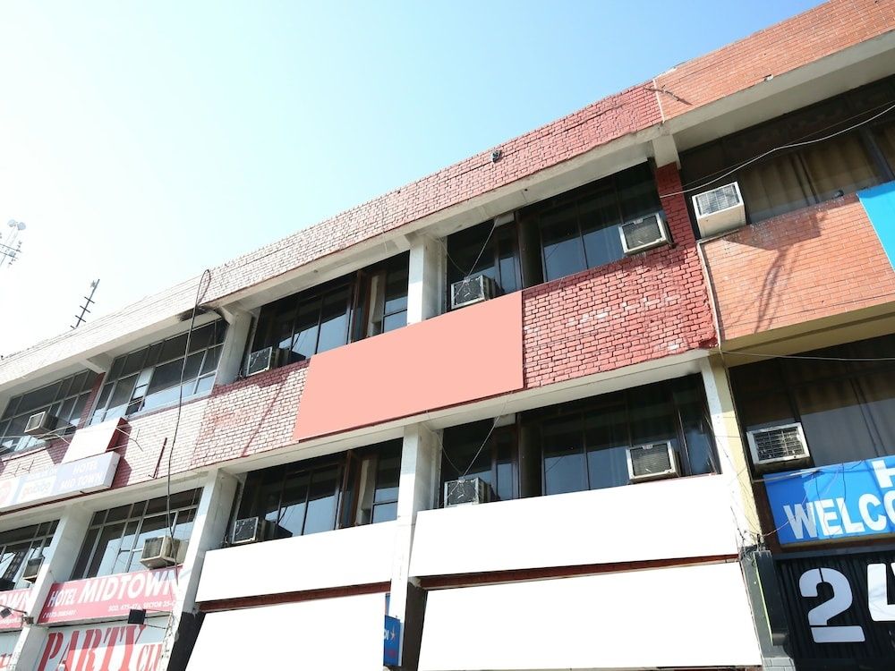 undefined OYO 11371 Hotel M&V 3