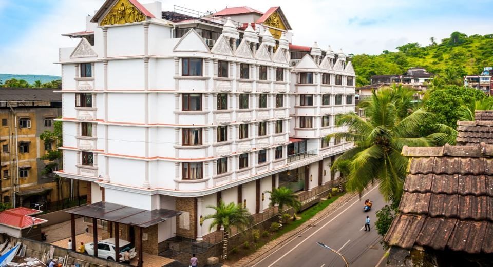 undefined Hotel Grace Majestic 10