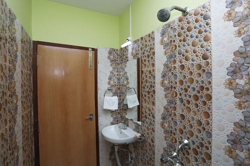 OYO 24314 Hotel Uchhash Double or Twin Room 14