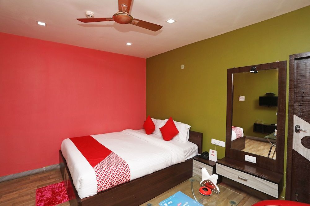 OYO 24314 Hotel Uchhash Double or Twin Room 2