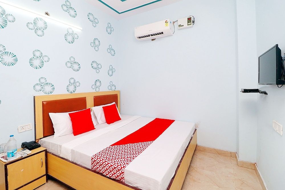 undefined OYO 43966 Jaura Inn