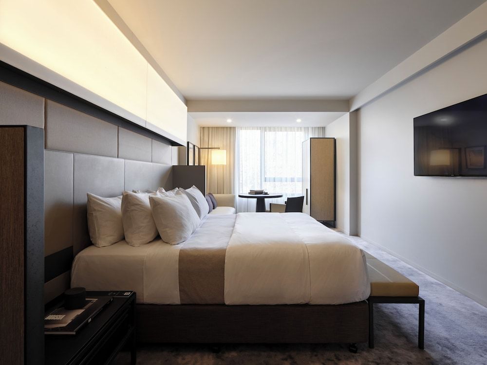 Hotel Realm Family Deluxe Room-Interconnecting