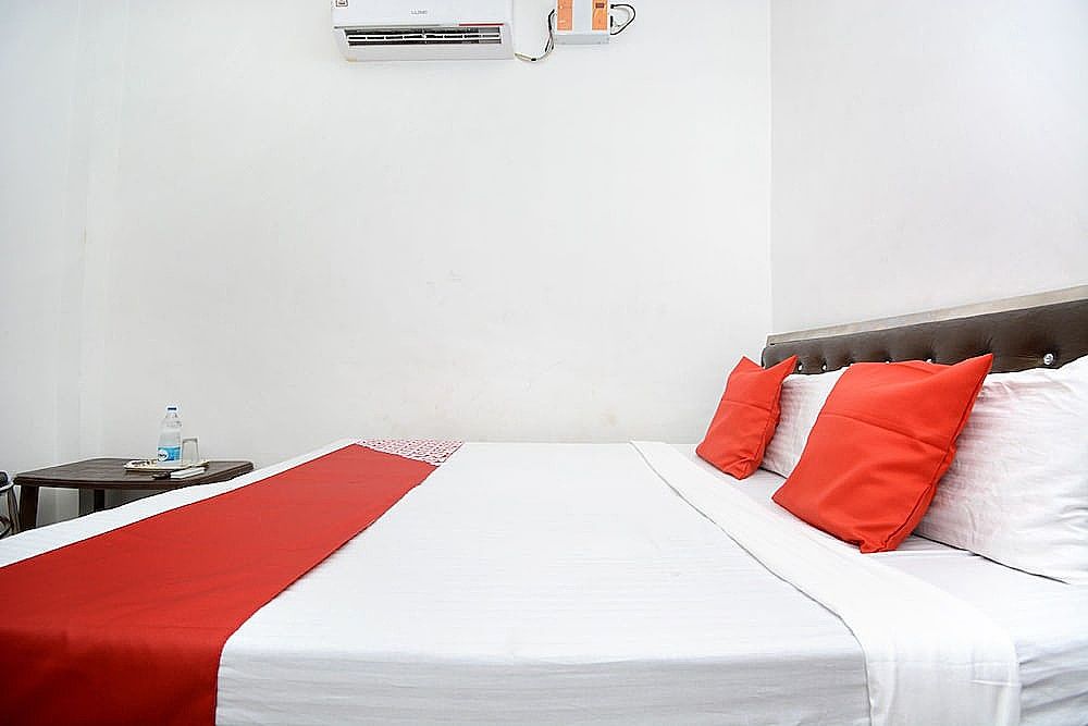 OYO 29417 Ms Guest House Double or Twin Room 12