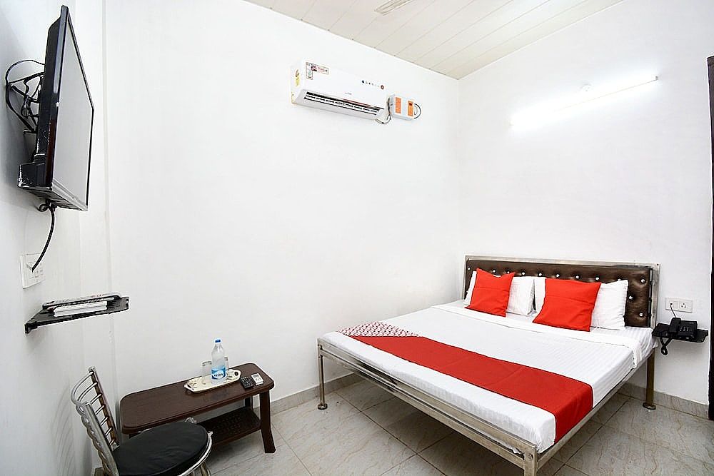 OYO 29417 Ms Guest House Double or Twin Room 7