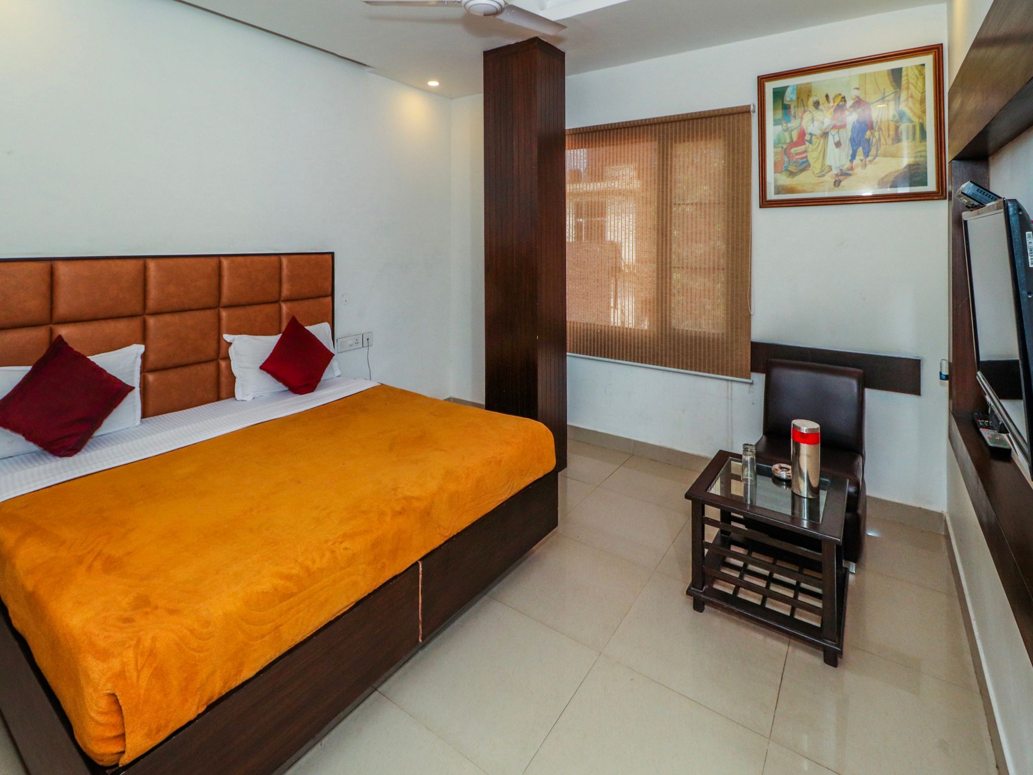 Motel Maurya Deluxe AC Rooms 6