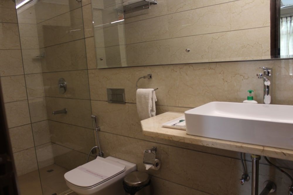 Royal Residence on Iffco chowk Executive Room 9