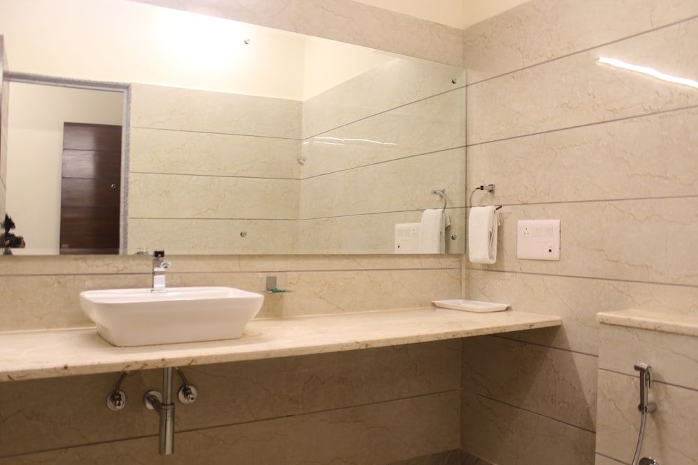 Royal Residence on Iffco chowk Executive Room 8