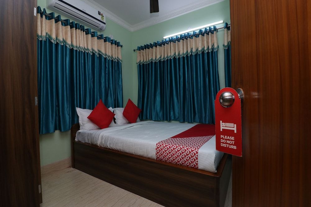 OYO 19806 Corporate Guest House Double or Twin Room 3