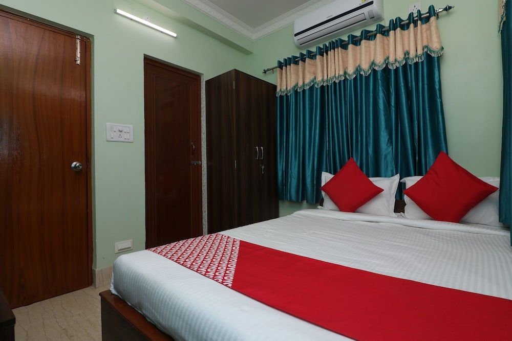 OYO 19806 Corporate Guest House Double or Twin Room